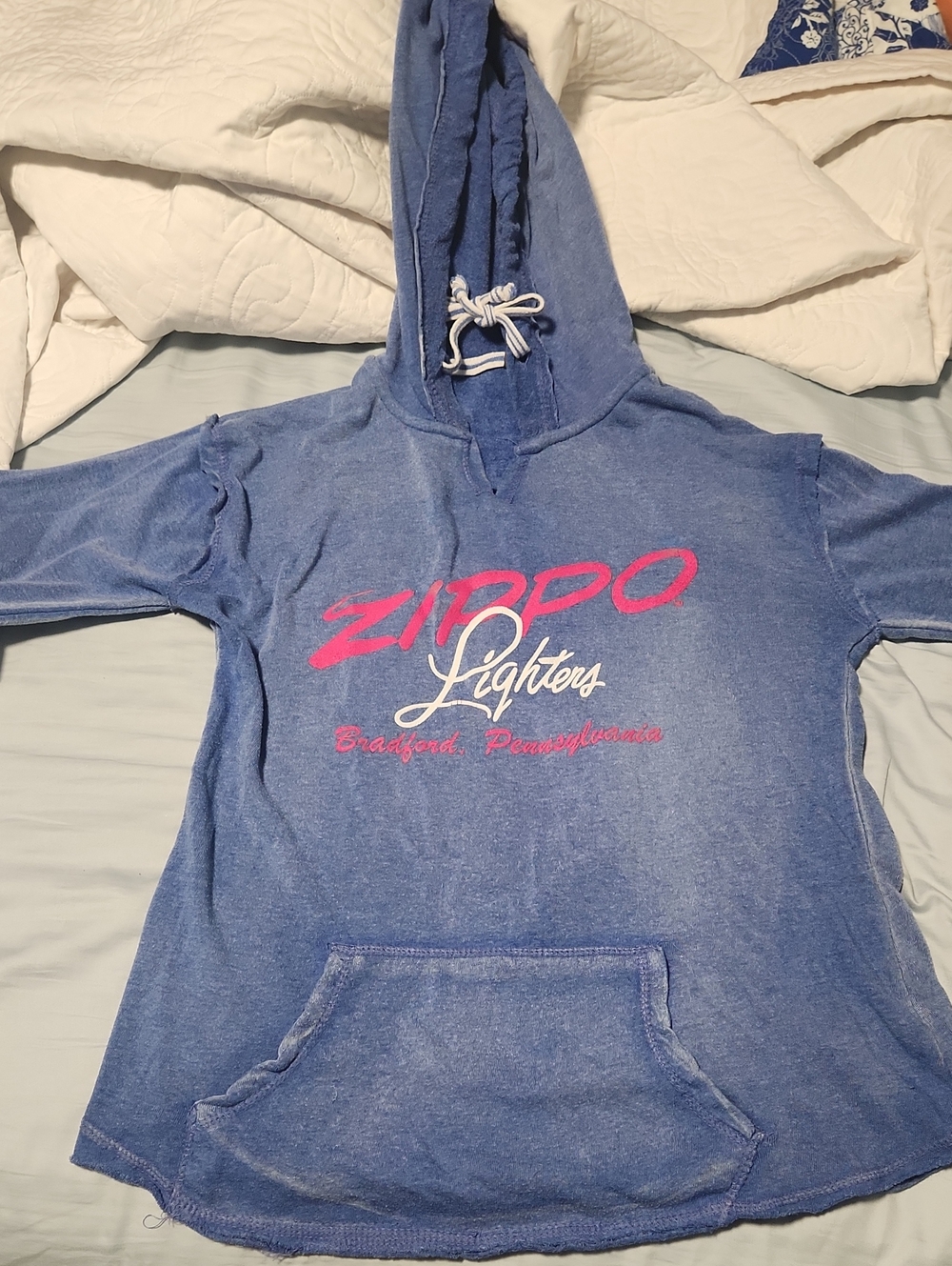 Blue And Pink Zippo Lighters Pennsylvania Hoodie Size Small